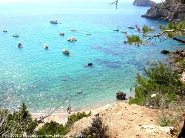 Vacanze, una delle splendide spiagge della Maremma toscana