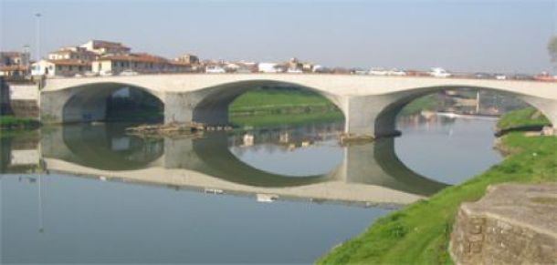 Il ponte alla Vittoria a FIrenze