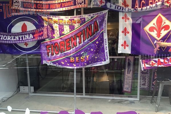 Il negozio tutto viola nel cuore di Londra