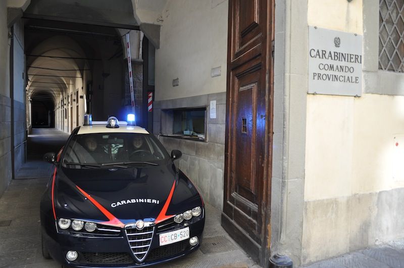 Sono intervenuti i carabinieri del Radiomobile di Firenze
