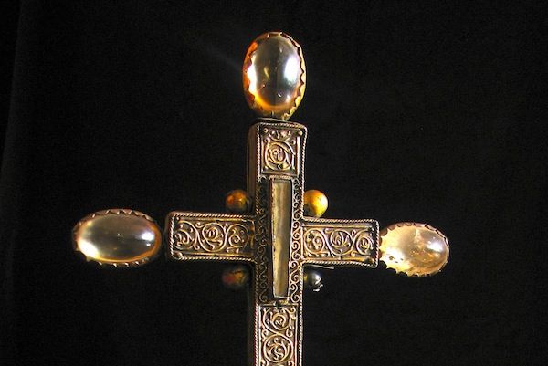 Il reliquario della Santa Croce