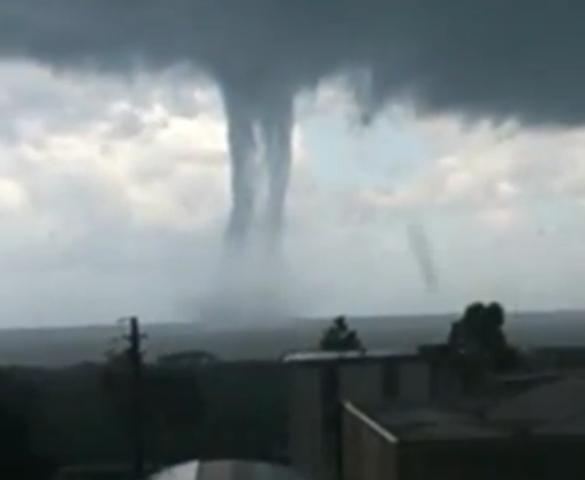 La forza devastante della tromba d'aria