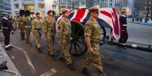 La processione verso la cattedrale di St Paul