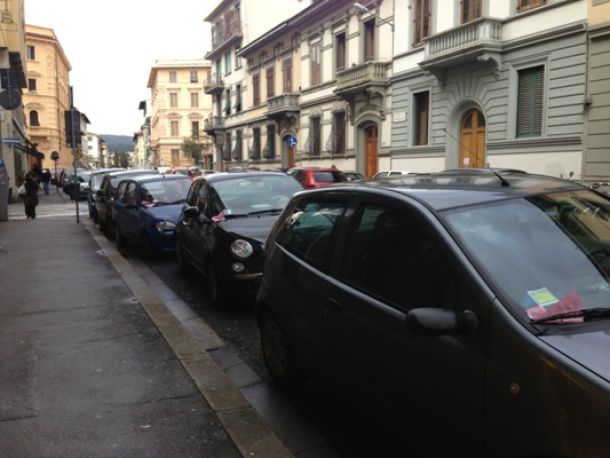 Raffica di multe in viale Marconi, zona Campo di Marte