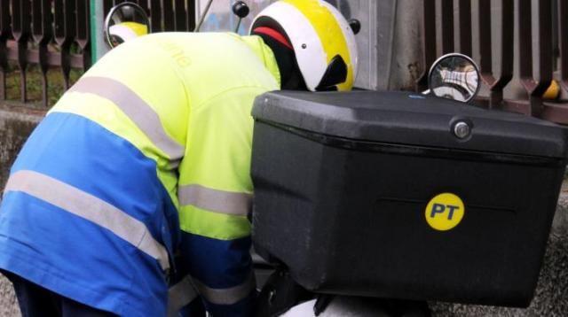 Postino denunciato per soppressione di corrispondenza