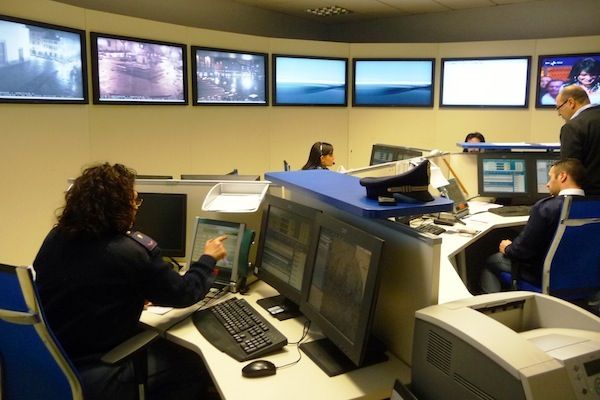 La Centrale operativa del 113 a Firenze