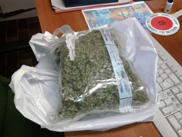 Marijuana sequestrata e due arresti eseguiti