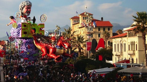 Carnevale di Viareggio 625x350