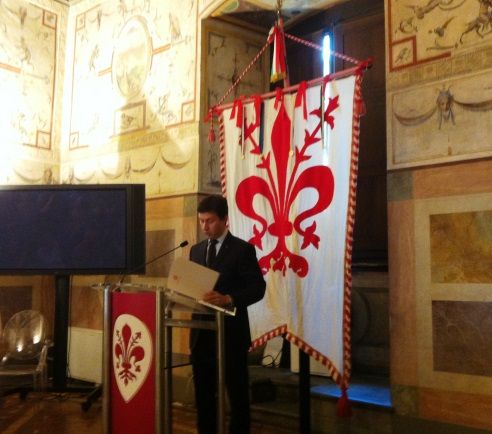 Dario Nardella legge la lista degli assessori