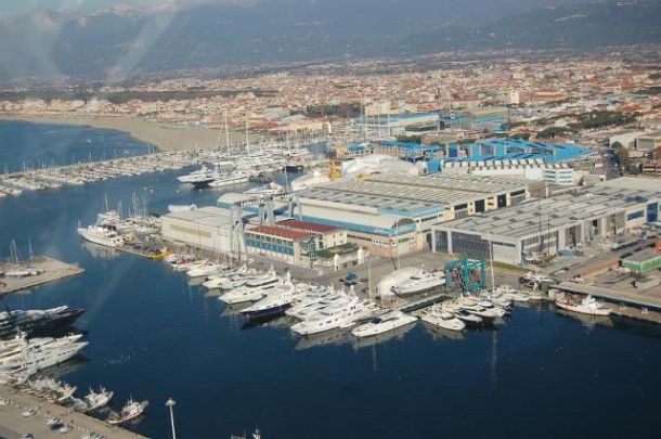 La Darsena del Porto di Viareggio