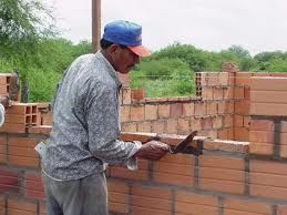 Edilizia ancora in crisi in Toscana