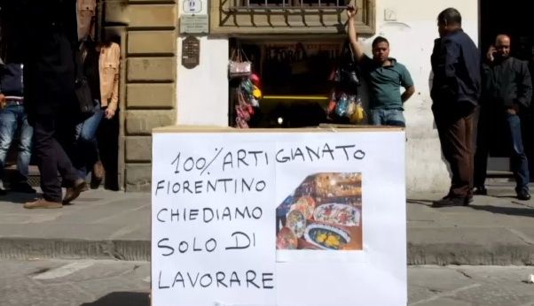 Un manifesto apparso stamani in piazza San Lorenzo