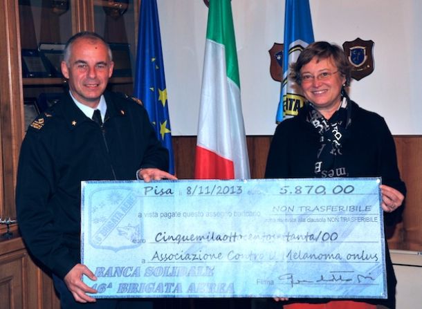 Il generale Roberto Boi con la presidente di Acm Antonella Romanini