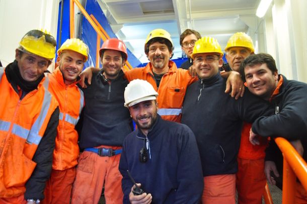 Un gruppo di tecnici della Micoperi 30