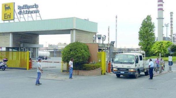 La raffineria Eni di Stagno