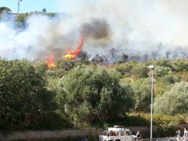 Ancora a fuoco la macchia mediterranea a Castiglione della Pescaia