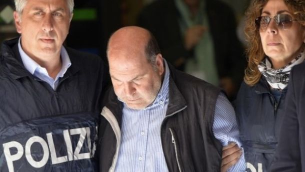 Riccardo Viti al momento dell'arresto il 9 maggio scorso