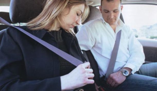 La sicurezza stradale passa dalle cinture allacciate