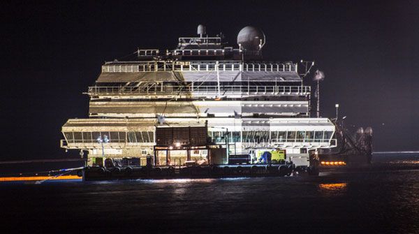 Concordia, la gara tra i porti per smaltire il relitto
