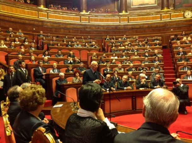 In Senato mentre Napolitano parla ai presenti in aula
