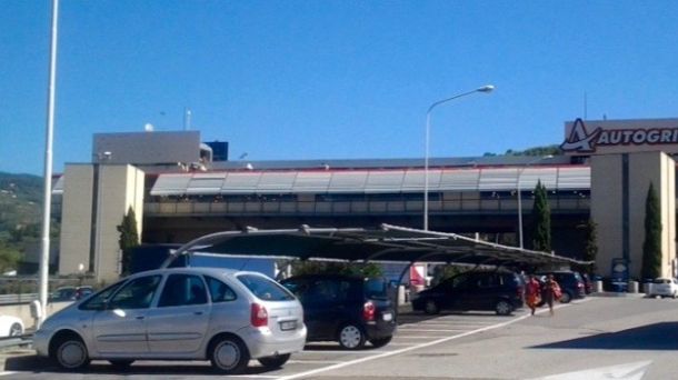 L'autogrill sull'A11 a Serravalle Pistoiese
