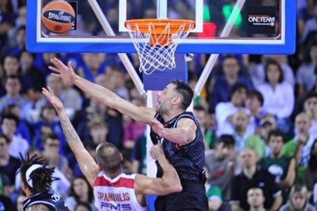 Mps Siena battuta dai bicampioni d'Europa (foto Ansa)