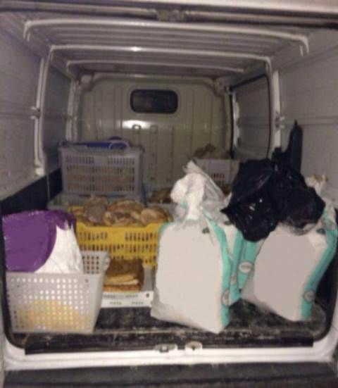 I sacchi di farina rubati e recuperati dalla Polizia