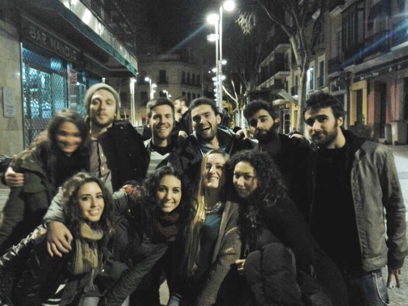 Alcuni Erasmus italiani, tra cui diversi toscani, che sabato parteciperanno alle votazioni "parallele" in segno di protesta