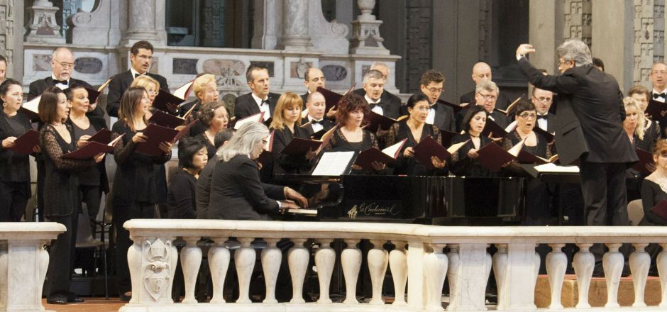 Coro_Requiem_Mozart_07_foto_Michele_Borzoni_Terraproject_940x440