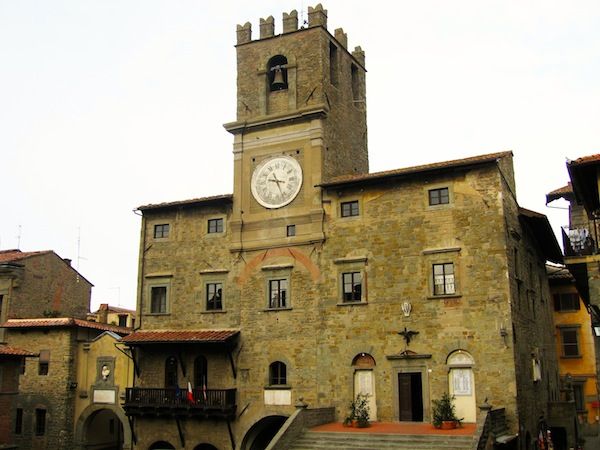 Il palazzo comunale di Cortona
