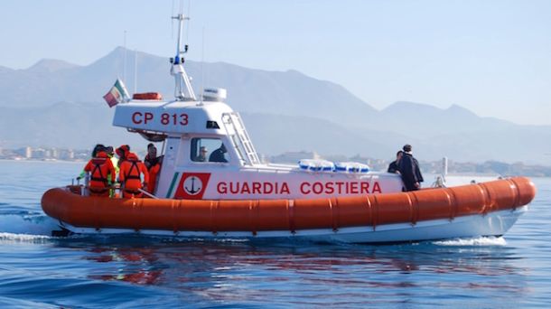 La motovedetta Sar Cp 813 impegnata nelle ricerche