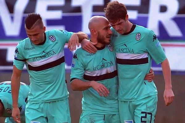 La gioia di Rosina che ha condotto il Siena alla vittoria