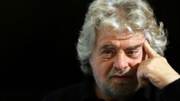 Beppe Grillo nuovamente all'attacco di Matteo Renzi
