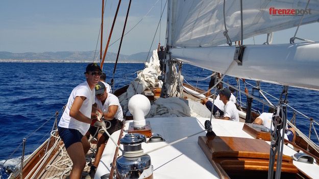 La nave scuola a vela Stella Polare