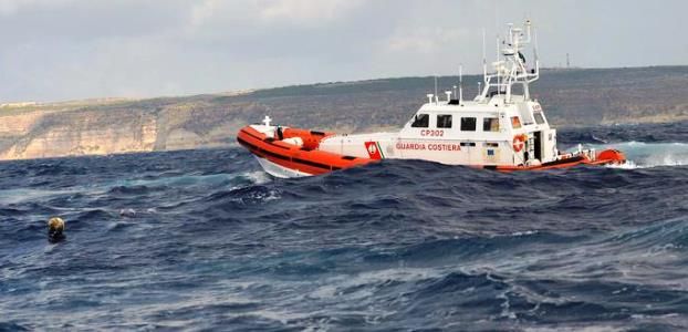 Una motovedetta della Guardia Costiera