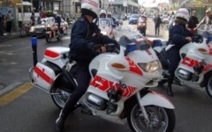 La Polizia municipale sequestra furgone con scarti tessili