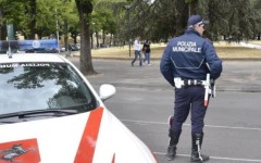 Blitz anti-prostituzione della Municipale di Prato in piazza Mercatale