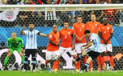 Olanda-Argentina, Messi calcia una punizione