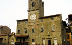 Il palazzo comunale di Cortona