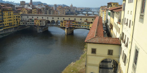 Il Corridoio Vasariano visto dalla Galleria degli Uffizi