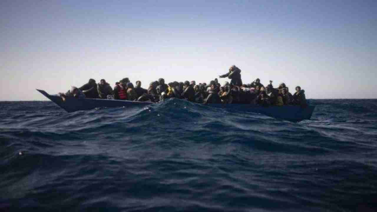 Migranti: Parlamento Ue approva nuovo patto. Espulsioni più rapide. Ursula esulta. Pd ha votato contro
