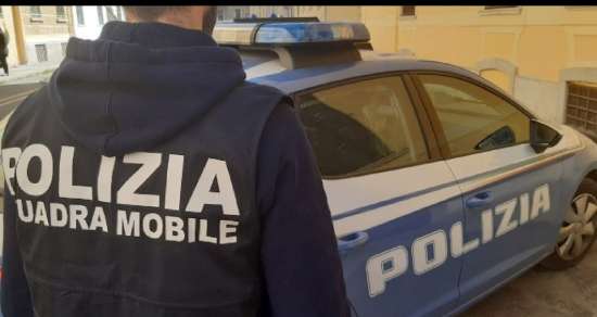 Firenze arrestato da .com firenze arrestato 27enne accusato di violenza sessuale vittima una ragazza americana in via del moro