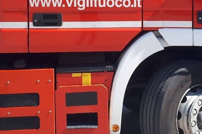 Firenze incendio da .com firenze incendio in piazza del mercato centrale fiamme in un ristorante