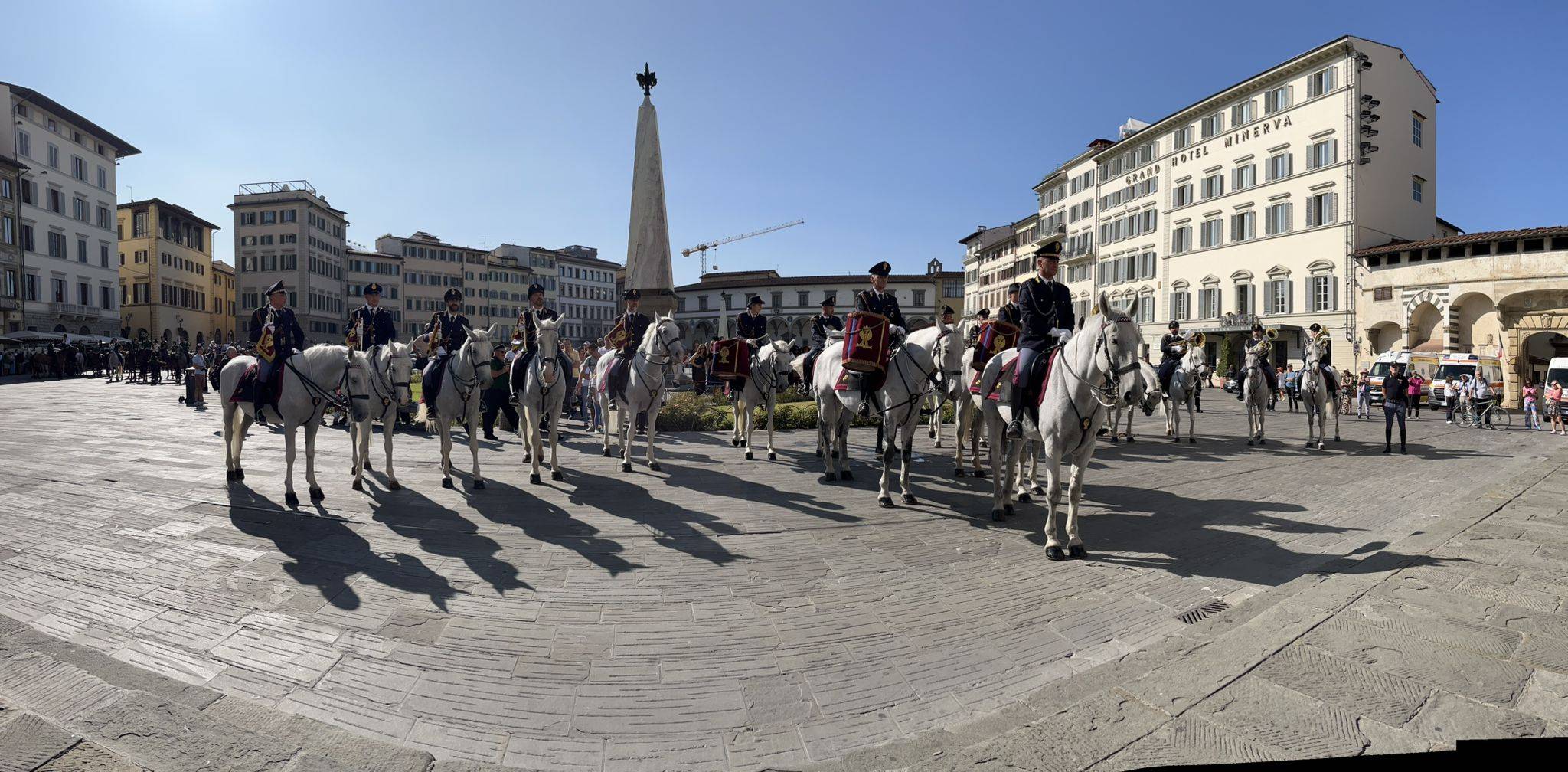 Firenze: fanfara della polizia a cavallo ospite della Parte Guelfa per la “Fiorente”