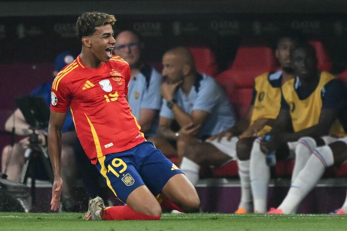 mondiali 2026 spagna batte portogallo 1 0 con gol nel finale si ferma la corsa di cristiano ronaldo da Firenzepost.it mondiali 2026 spagna batte portogallo 1 0 con gol nel finale si ferma la corsa di cristiano ronaldo