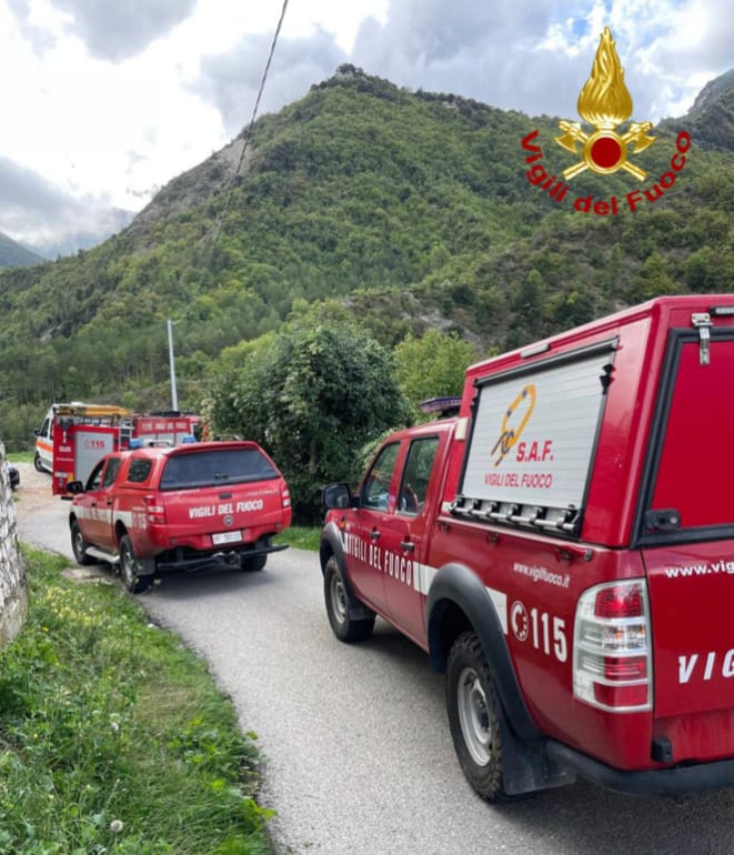 Napoli, funivia monte Faito: cavo rotto, momenti di paura, passeggeri sospesi. Poi salvati Napoli, funivia monte Faito: cavo rotto, momenti di paura, passeggeri sospesi. Poi salvati