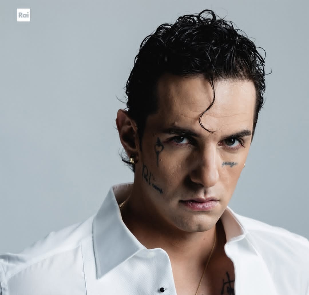 Festival di Sanremo 2026: Achille Lauro co conduttore della seconda serata