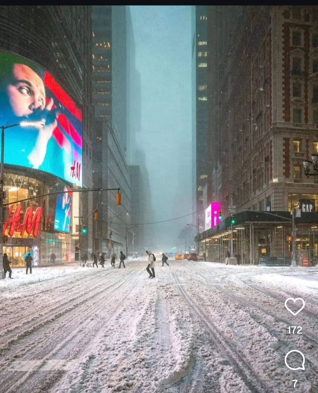 bufera di neve a new york stop ai voli scuole e uffici chiusi oltre 80 cm nel rhodes island da Firenzepost.it bufera di neve a new york stop ai voli scuole e uffici chiusi oltre 80 cm nel rhodes island