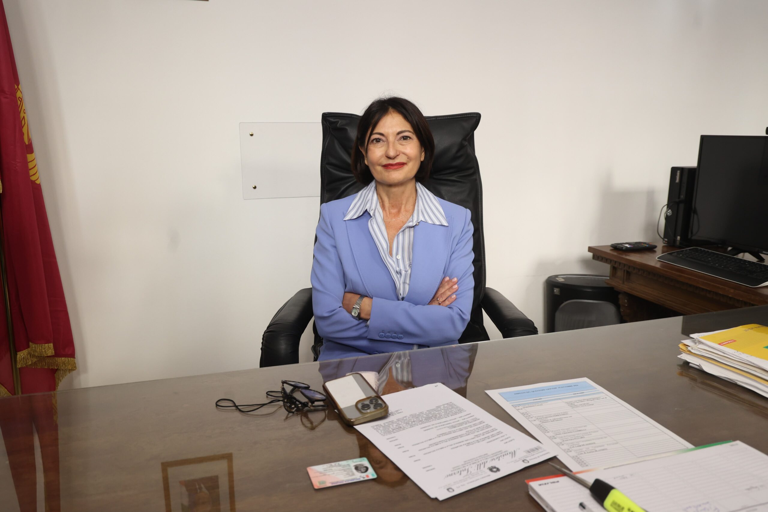 firenze nuovo questore rosaria amato l8217incontro con i cronisti il saluto del presidente ast sandro bennucci da Firenzepost.it firenze nuovo questore rosaria amato l8217incontro con i cronisti il saluto del presidente ast sandro bennucci